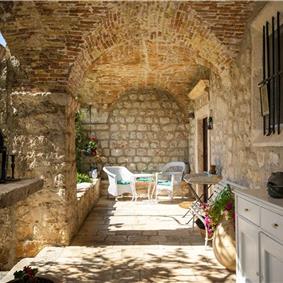 4 bedroom villa with pool in Lapad, Dubrovnik, sleeps 8